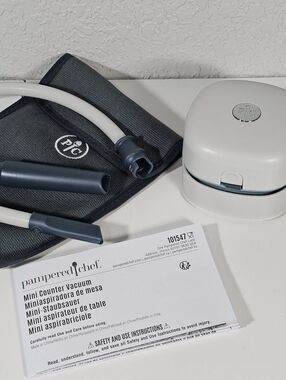 Pampered Chef Mini Counter Vacuum